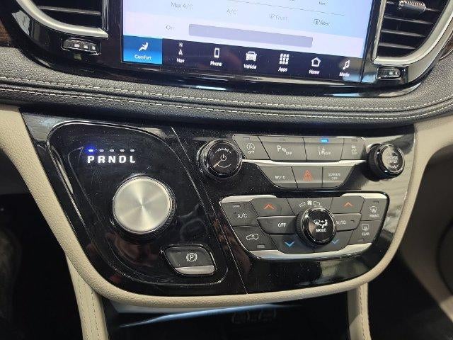 2024 Chrysler Pacifica Limited FWD