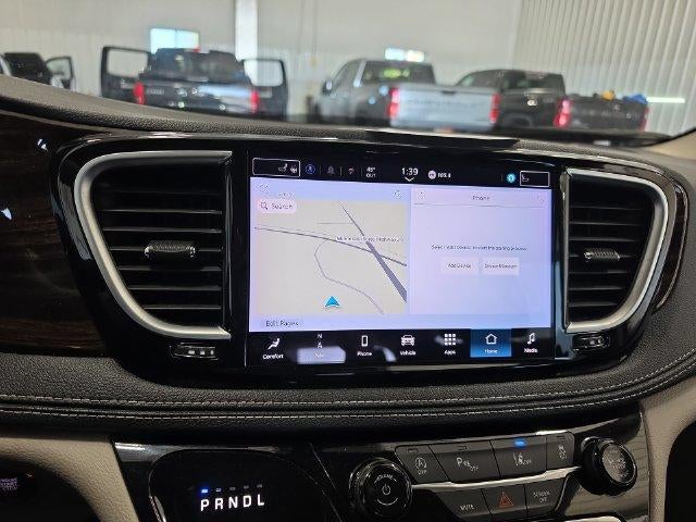 2024 Chrysler Pacifica Limited FWD