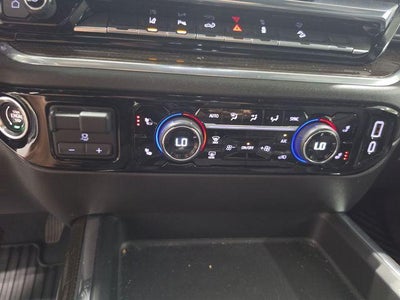 2025 Chevrolet Silverado 3500 HD Crew Cab Standard Box 4-Wheel Drive LT