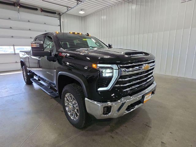 2026 Chevrolet Silverado 3500 HD Crew Cab Standard Box 4-Wheel Drive LTZ