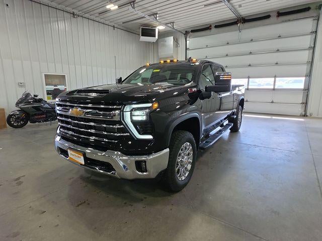 2026 Chevrolet Silverado 3500 HD Crew Cab Standard Box 4-Wheel Drive LTZ