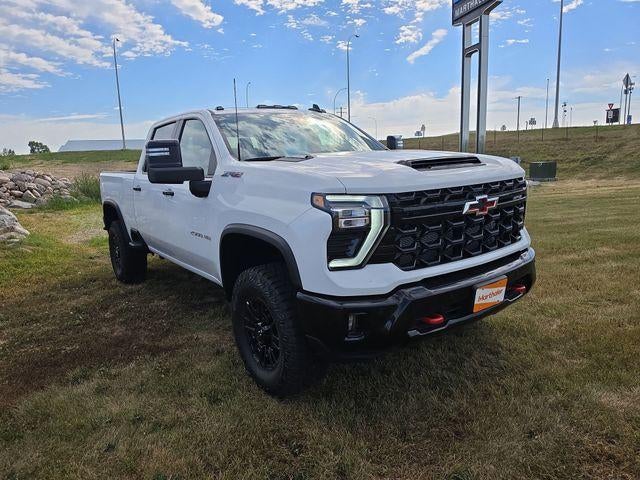 2026 Chevrolet Silverado 2500 HD Crew Cab Standard Box 4-Wheel Drive ZR2