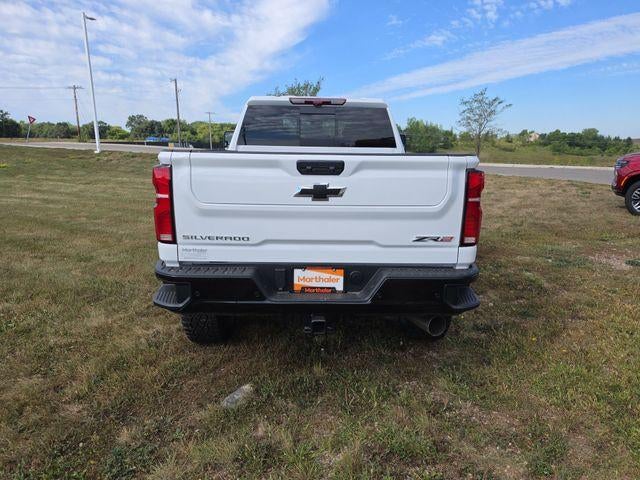 2026 Chevrolet Silverado 2500 HD Crew Cab Standard Box 4-Wheel Drive ZR2