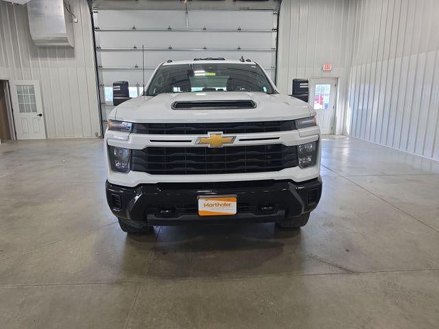 2024 Chevrolet Silverado 2500 HD Crew Cab Standard Box 4-Wheel Drive Custom