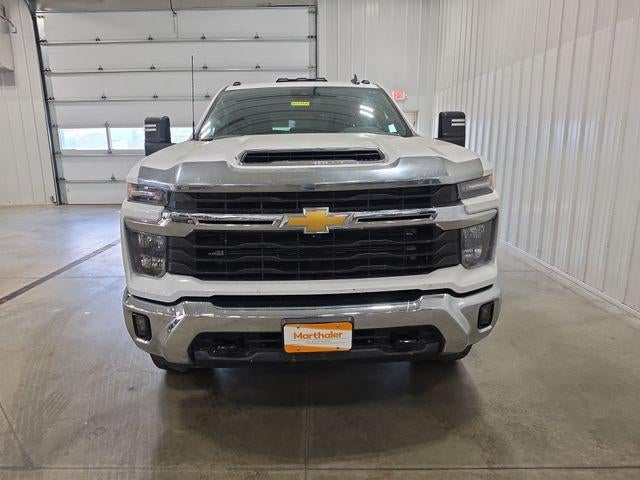 2024 Chevrolet Silverado 3500 HD Crew Cab Standard Box 4-Wheel Drive LT