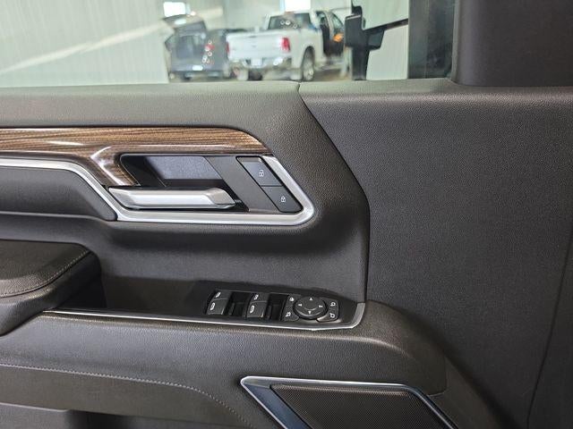 2024 Chevrolet Silverado 3500 HD Crew Cab Standard Box 4-Wheel Drive LT