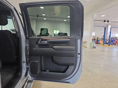 2024 Chevrolet Silverado 3500 HD Crew Cab Standard Box 4-Wheel Drive LT