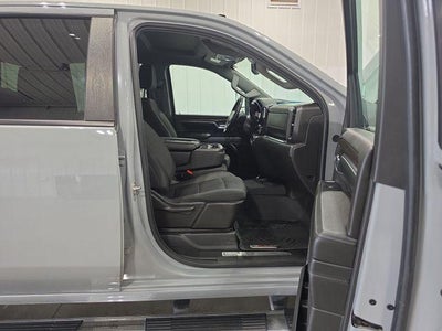 2024 Chevrolet Silverado 3500 HD Crew Cab Standard Box 4-Wheel Drive LT