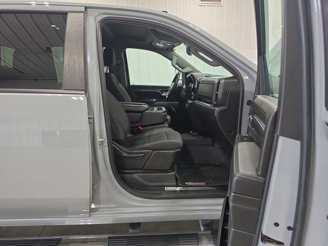2024 Chevrolet Silverado 3500 HD Crew Cab Standard Box 4-Wheel Drive LT