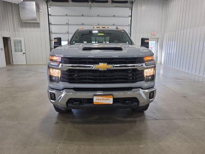 2024 Chevrolet Silverado 3500 HD Crew Cab Standard Box 4-Wheel Drive LT