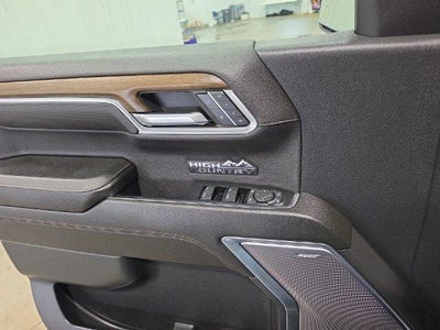 2024 Chevrolet Silverado 1500 Crew Cab Short Box 4-Wheel Drive High Country
