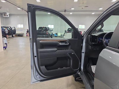 2025 Chevrolet Silverado 1500 Crew Cab Short Box 4-Wheel Drive RST