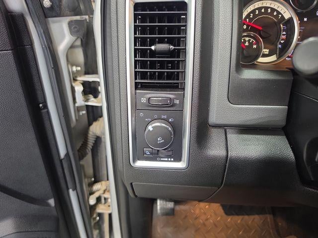 2017 RAM 1500 Big Horn 4x4 Crew Cab 5'7" Box