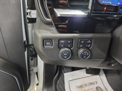 2022 Chevrolet Silverado 1500 Crew Cab Standard Box 4-Wheel Drive LT Trail Boss