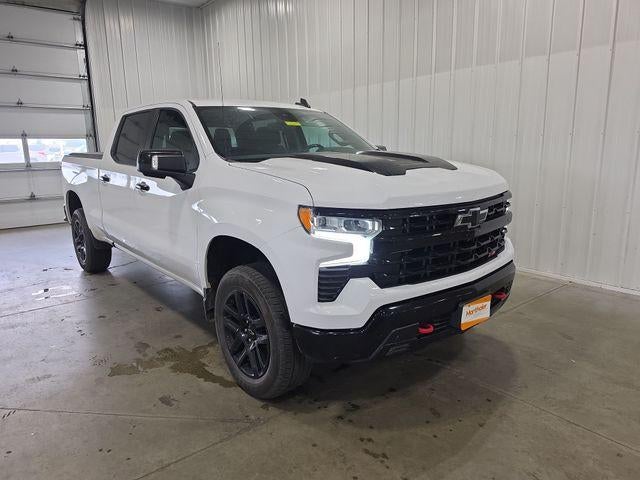 2022 Chevrolet Silverado 1500 Crew Cab Standard Box 4-Wheel Drive LT Trail Boss