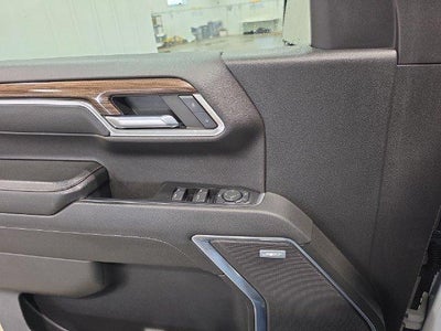 2022 Chevrolet Silverado 1500 Crew Cab Standard Box 4-Wheel Drive LT Trail Boss