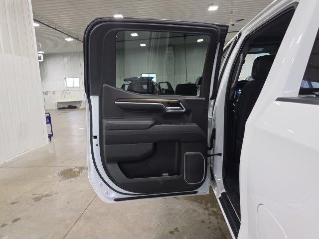 2022 Chevrolet Silverado 1500 Crew Cab Standard Box 4-Wheel Drive LT Trail Boss