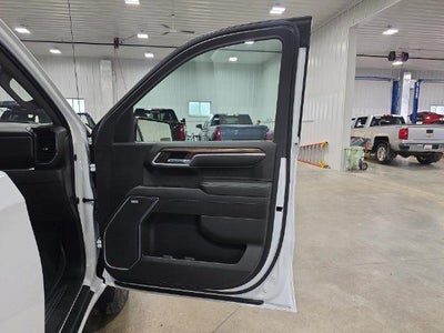 2022 Chevrolet Silverado 1500 Crew Cab Standard Box 4-Wheel Drive LT Trail Boss
