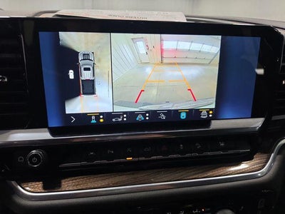 2022 Chevrolet Silverado 1500 Crew Cab Standard Box 4-Wheel Drive LT Trail Boss
