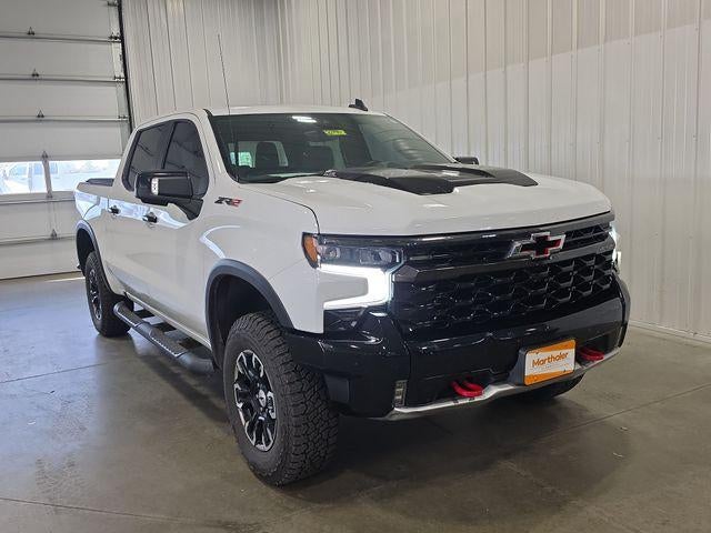 2022 Chevrolet Silverado 1500 Crew Cab Short Box 4-Wheel Drive ZR2