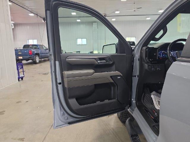 2024 Chevrolet Silverado 1500 Crew Cab Short Box 4-Wheel Drive ZR2