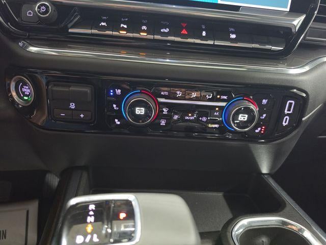 2023 Chevrolet Silverado 1500 Crew Cab Short Box 4-Wheel Drive High Country