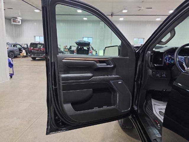 2025 Chevrolet Silverado 1500 Crew Cab Short Box 4-Wheel Drive LT Trail Boss