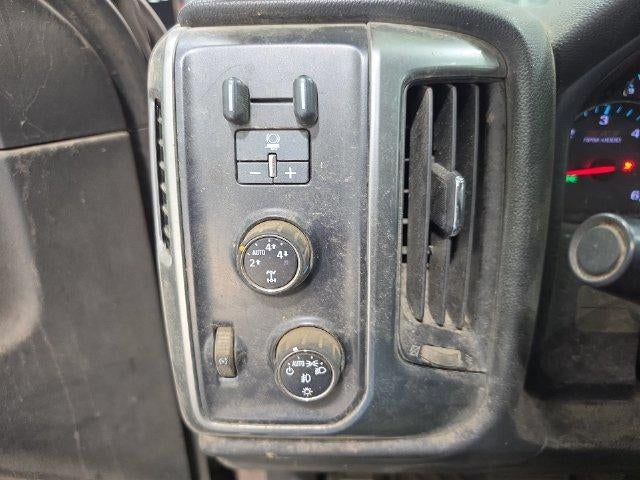 2015 Chevrolet Silverado 1500 Crew Cab Short Box 4-Wheel Drive LT Z71