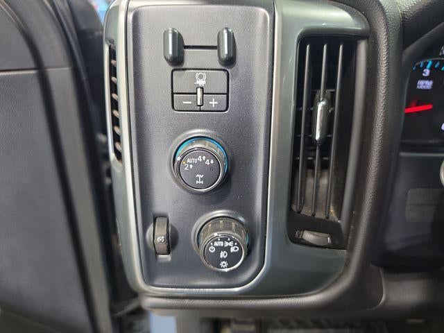 2015 Chevrolet Silverado 1500 Crew Cab Short Box 4-Wheel Drive LT