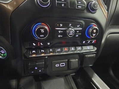 2019 Chevrolet Silverado 1500 Crew Cab Short Box 4-Wheel Drive High Country