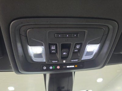 2019 Chevrolet Silverado 1500 Crew Cab Short Box 4-Wheel Drive High Country