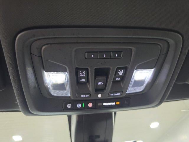2019 Chevrolet Silverado 1500 Crew Cab Short Box 4-Wheel Drive High Country