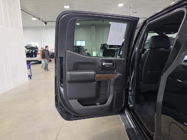 2019 Chevrolet Silverado 1500 Crew Cab Short Box 4-Wheel Drive High Country