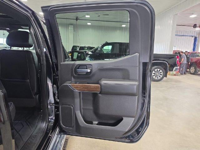 2019 Chevrolet Silverado 1500 Crew Cab Short Box 4-Wheel Drive High Country
