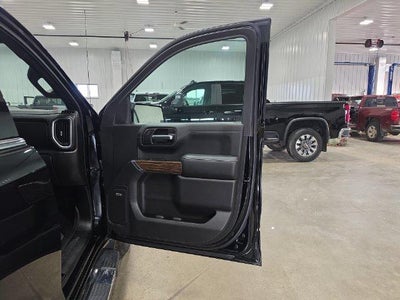 2019 Chevrolet Silverado 1500 Crew Cab Short Box 4-Wheel Drive High Country