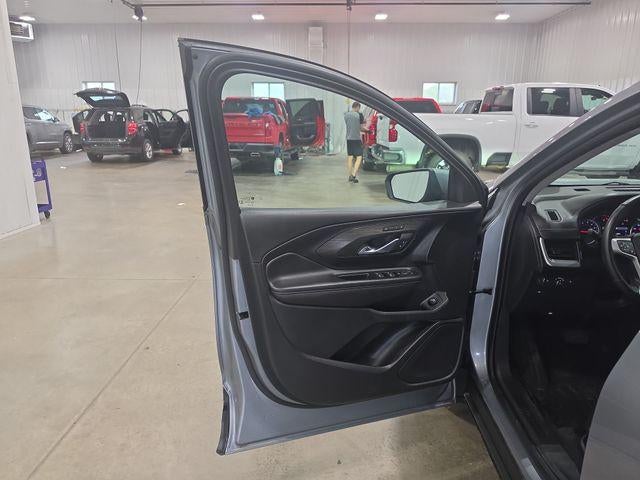 2023 GMC Terrain AWD 4dr SLT