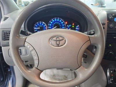 2007 Toyota Sienna 5dr 7-Passenger Van LE FWD (Natl)