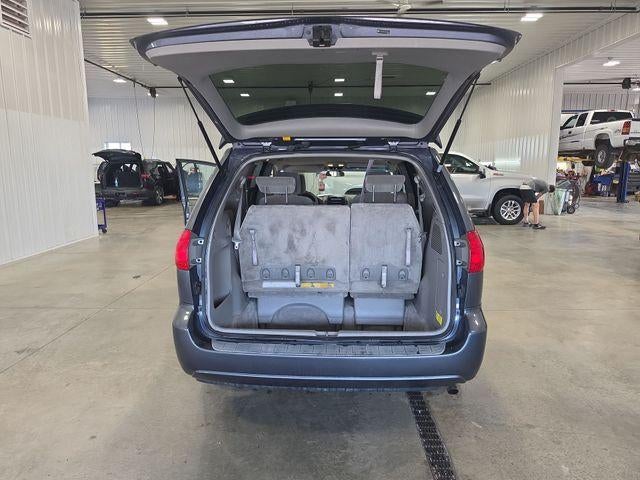 2007 Toyota Sienna 5dr 7-Passenger Van LE FWD (Natl)