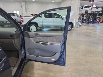 2007 Toyota Sienna 5dr 7-Passenger Van LE FWD (Natl)