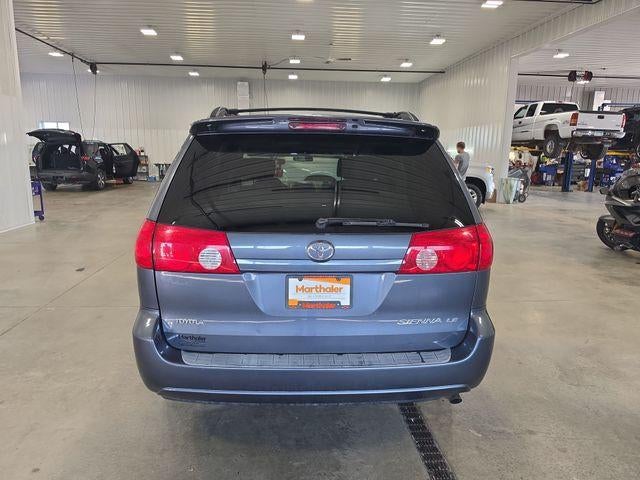 2007 Toyota Sienna 5dr 7-Passenger Van LE FWD (Natl)