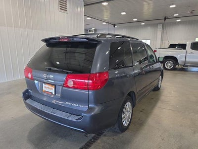 2007 Toyota Sienna 5dr 7-Passenger Van LE FWD (Natl)