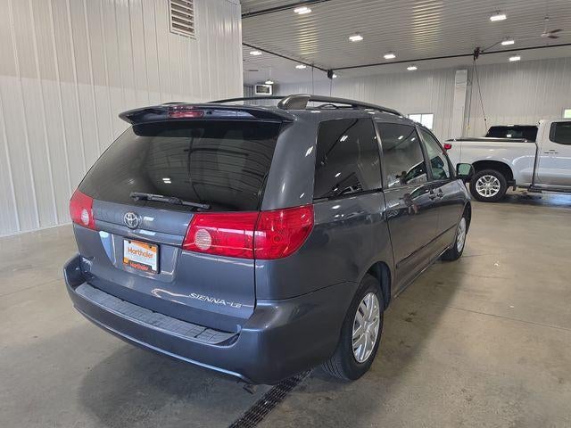 2007 Toyota Sienna 5dr 7-Passenger Van LE FWD (Natl)