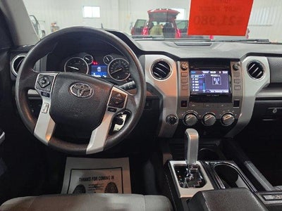 2015 Toyota Tundra 4WD Truck 4WD CrewMax Short Bed 5.7L FFV SR5 (SE)