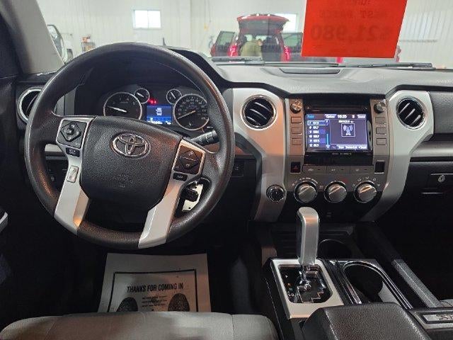 2015 Toyota Tundra 4WD Truck 4WD CrewMax Short Bed 5.7L FFV SR5 (SE)