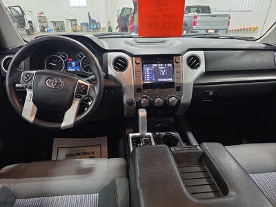 2015 Toyota Tundra 4WD Truck 4WD CrewMax Short Bed 5.7L FFV SR5 (SE)