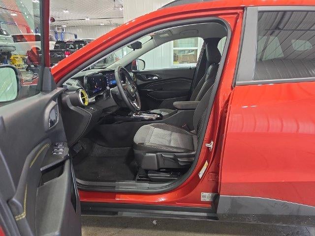 2024 Chevrolet Trax FWD 4dr LT