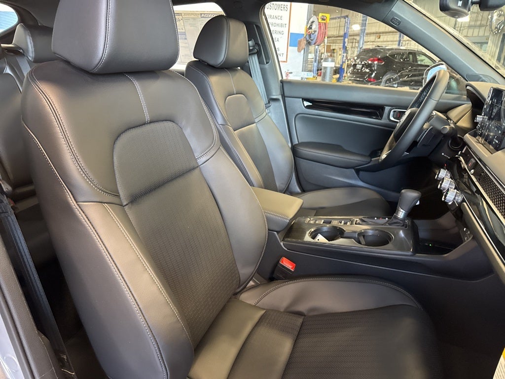 2026 Honda Civic Hybrid Sport Touring w/ Nav