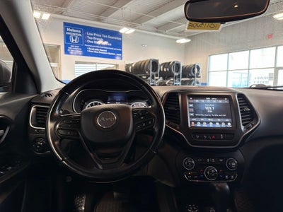 2021 Jeep Cherokee Trailhawk w/ Technology & Comfort Group