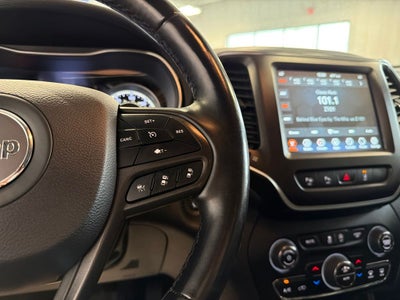 2021 Jeep Cherokee Trailhawk w/ Technology & Comfort Group