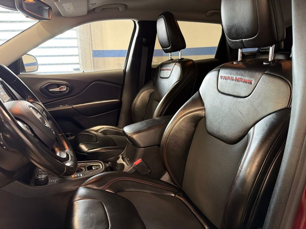 2021 Jeep Cherokee Trailhawk w/ Technology & Comfort Group